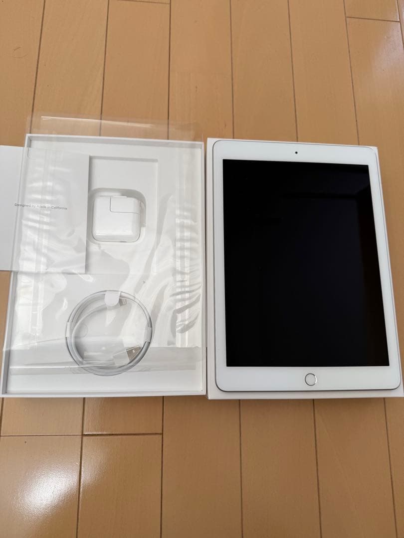 【極美品】Apple iPad 第6世代 Wi-Fiモデル