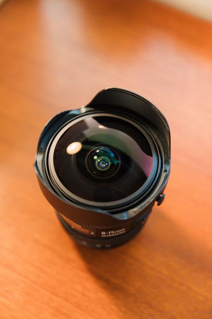 Canon EF 8-15mm f/4L USM ズームレンズ