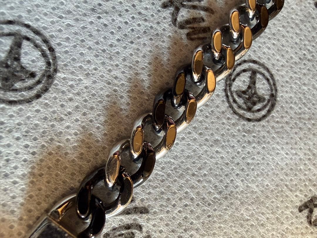 Diesel メンズ ツートーン チェーンブレスレット シルバーとメタリック黒