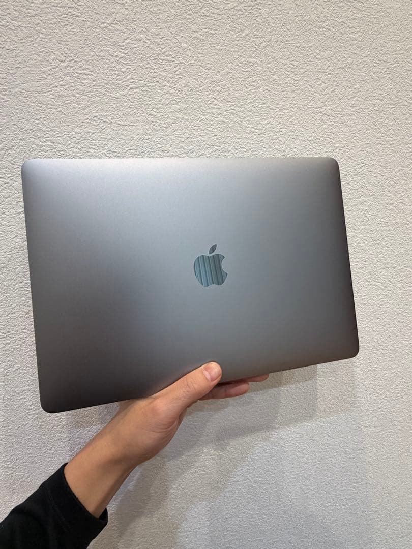 Apple MacBook スペースグレー（2022）