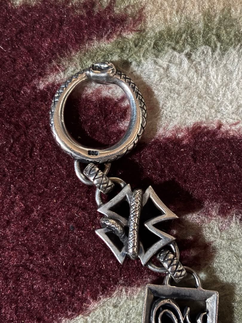 SNAKED LOWS れいたデザイン　ブレスレット