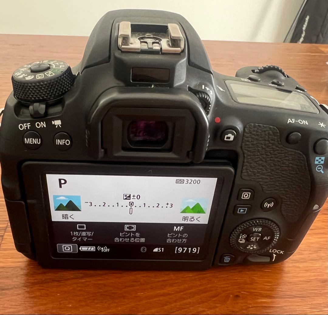 Canon EOS 9000D 本体 バッテリー付き