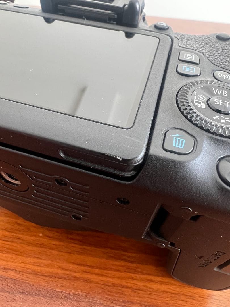 Canon EOS 9000D 本体 バッテリー付き