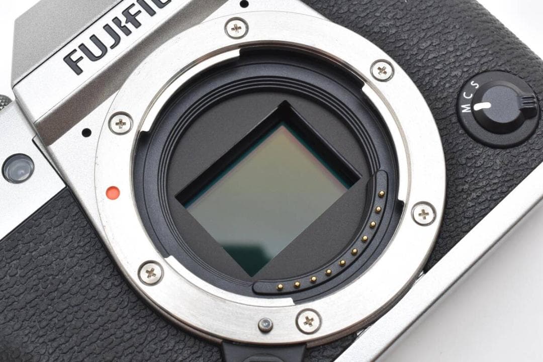 n*7様 ■ほぼ新品■ フジフィルム　FUJIFILM X-T30 ボディ 《S