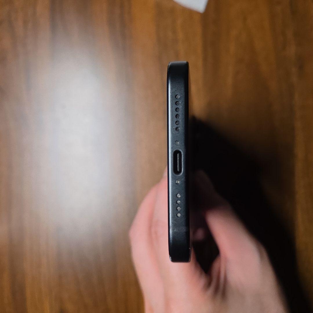 iPhone 15 Plus 256GB ブラック SIMフリー／箱付