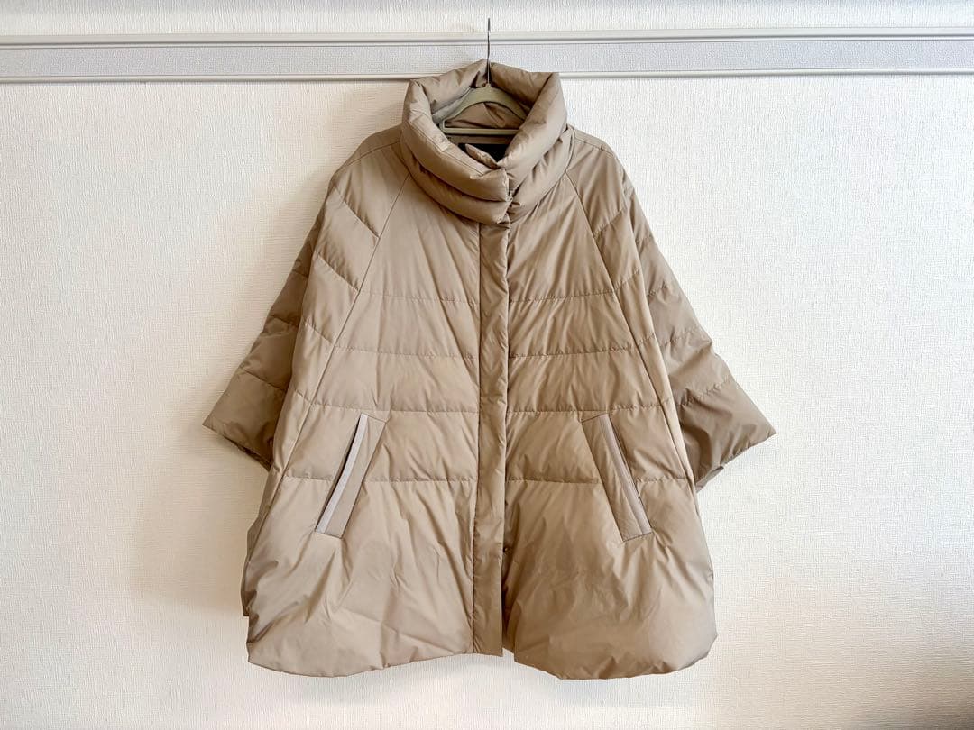 ナノユニバース×西川ダウン　スタンドポンチョ　ライトベージュ　F