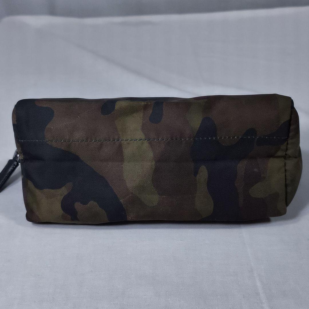 PRADA　プラダ　テスートカモフラ　三角ロゴプレート　ポーチ　白タグあり