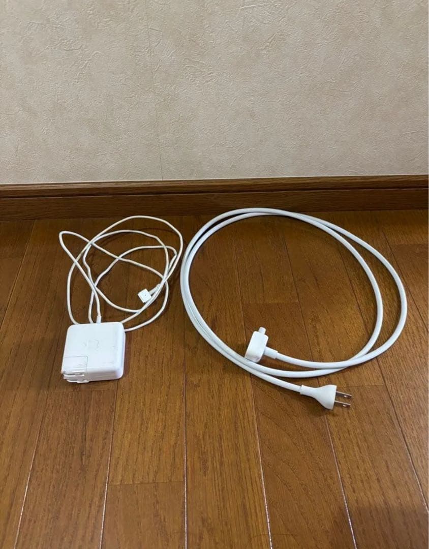 Apple MacBook Air13インチ シルバー i7 8GB 512GB