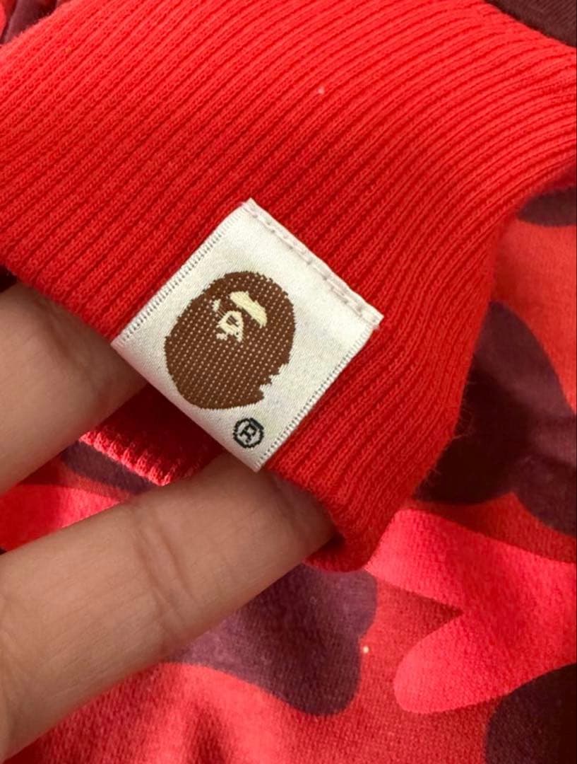 ★激レア★ BAPE 赤 迷彩 サメフードパーカー 【美品・新品】
