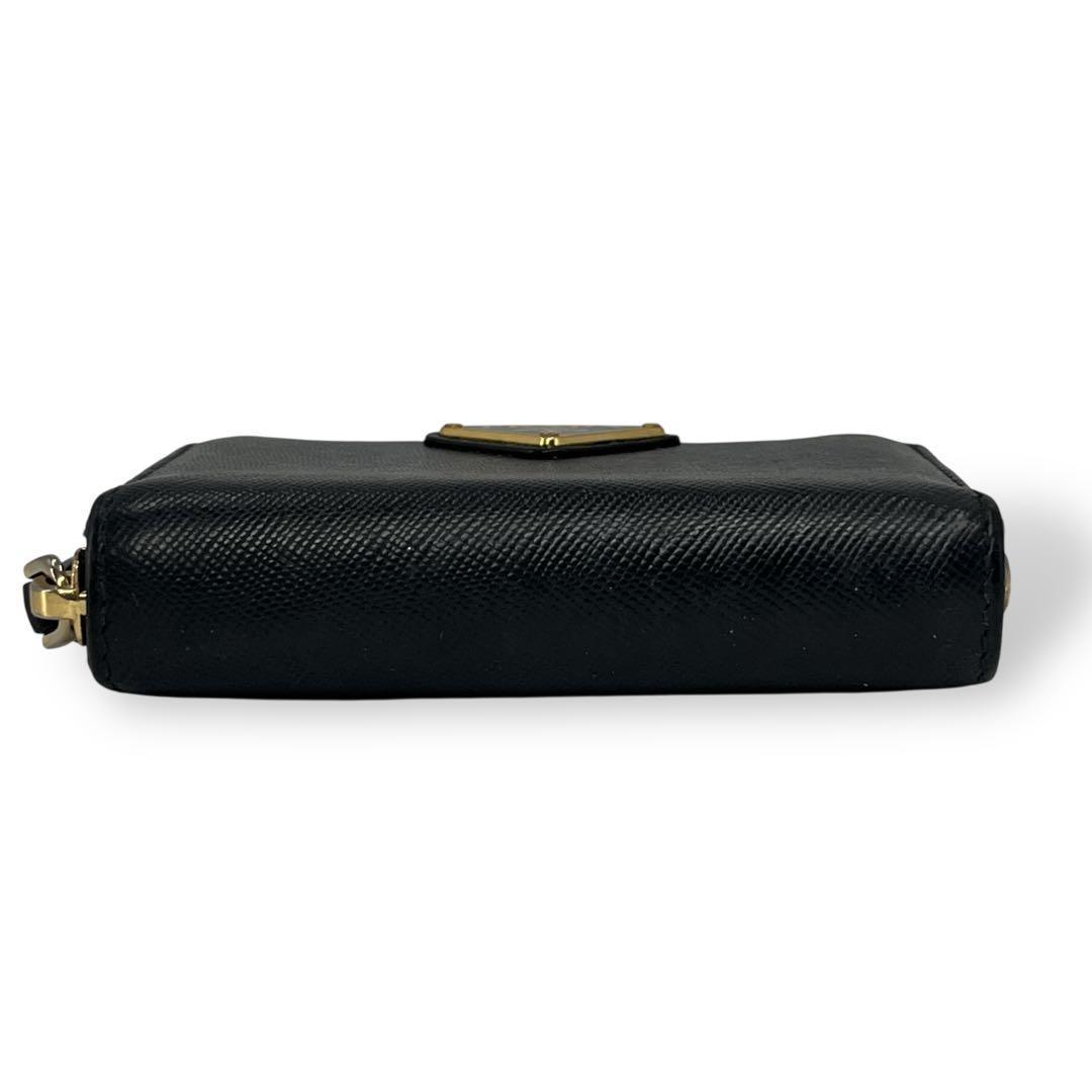 現行品　プラダ　ケース　三角ロゴ　ラウンドファスナー　サフィアーノ　黒