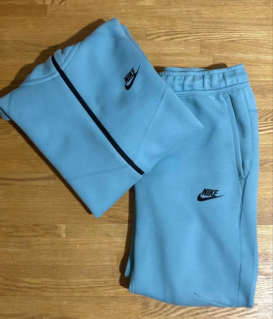 NIKEテックフリース