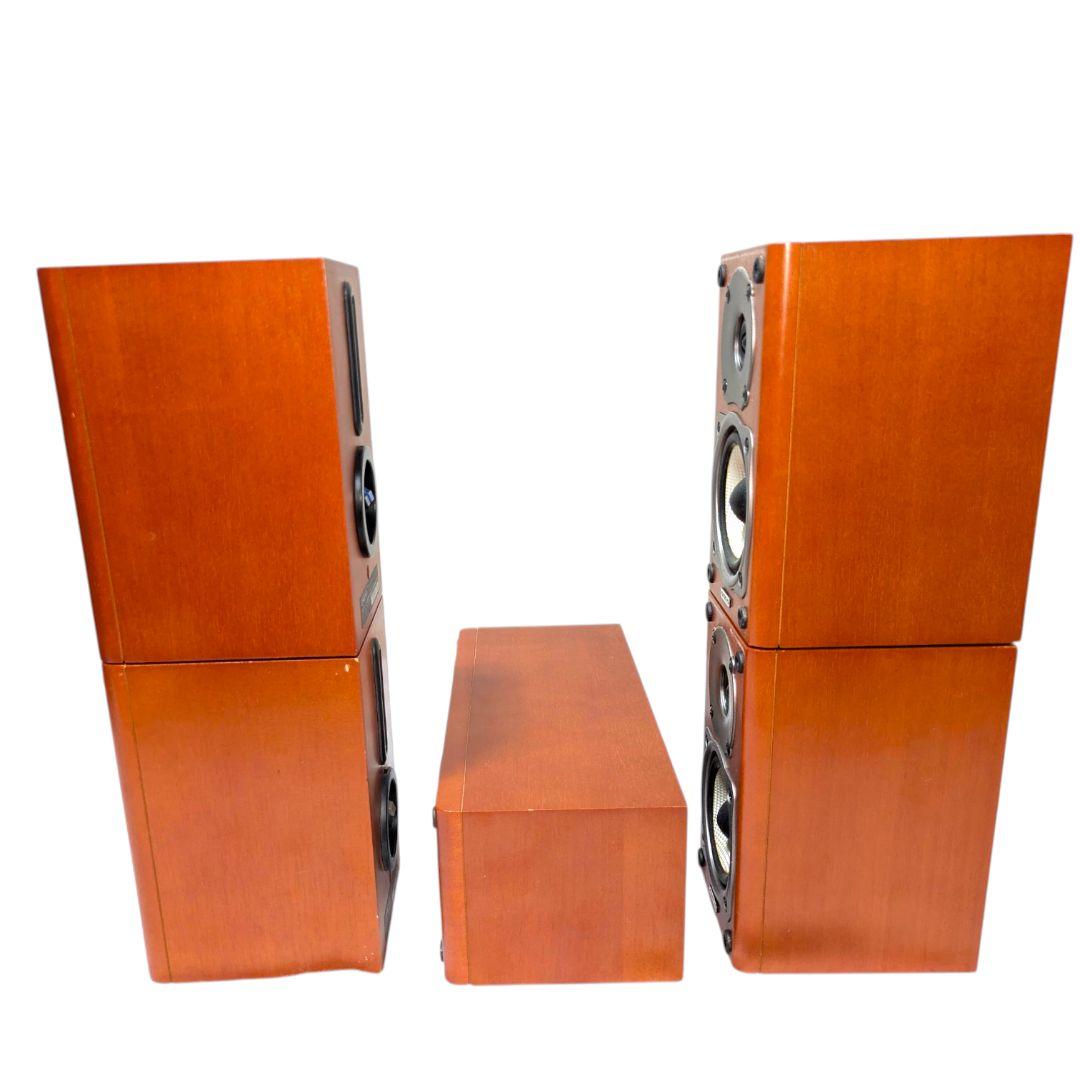 BASE-V20美しい木目デザインと迫力の重低音。お部屋が特別なシアター空間に。