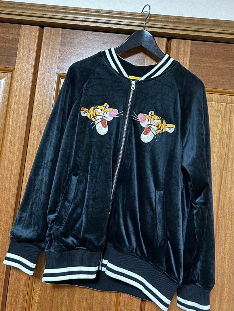 ディズニー　ティガー　ベロア　スカジャン　新品未使用タグ付き　Lサイズ　完売品