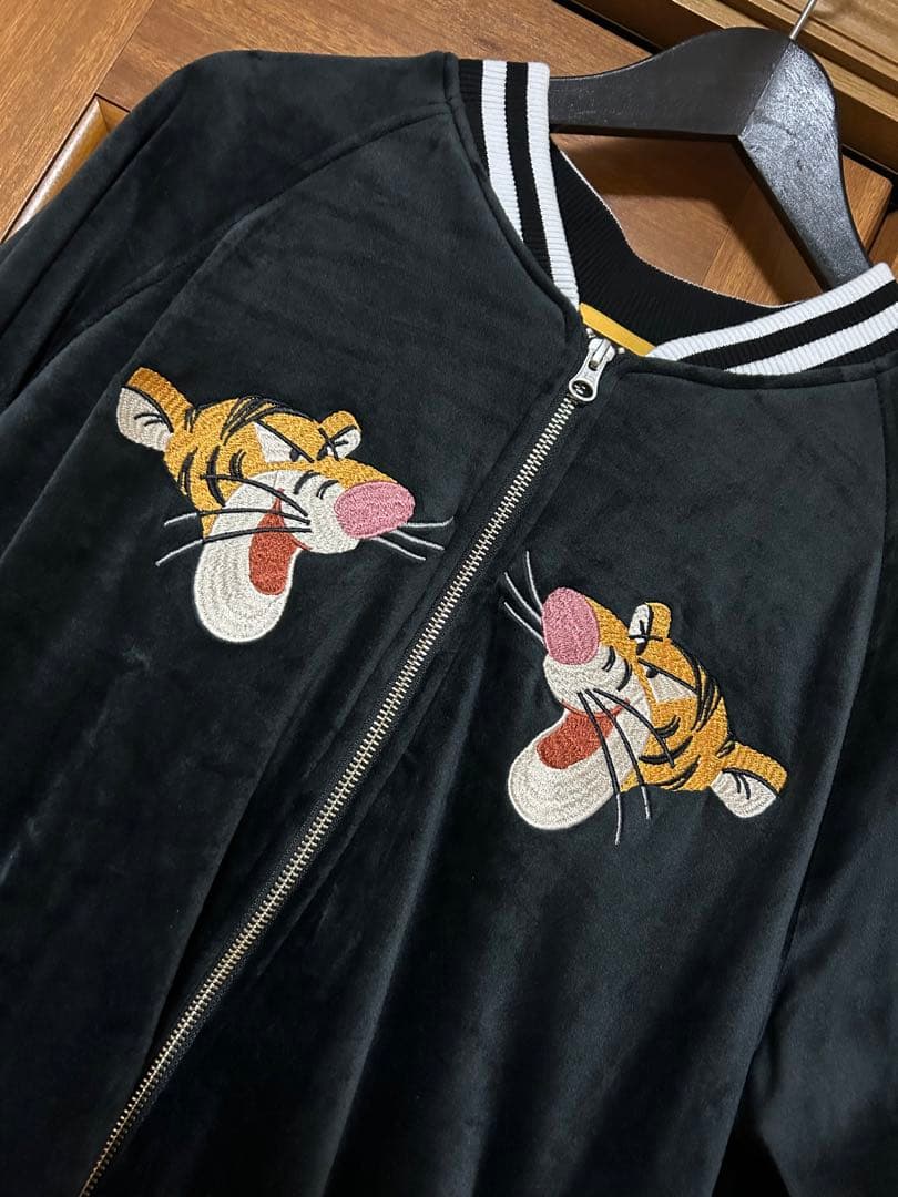 ディズニー　ティガー　ベロア　スカジャン　新品未使用タグ付き　Lサイズ　完売品