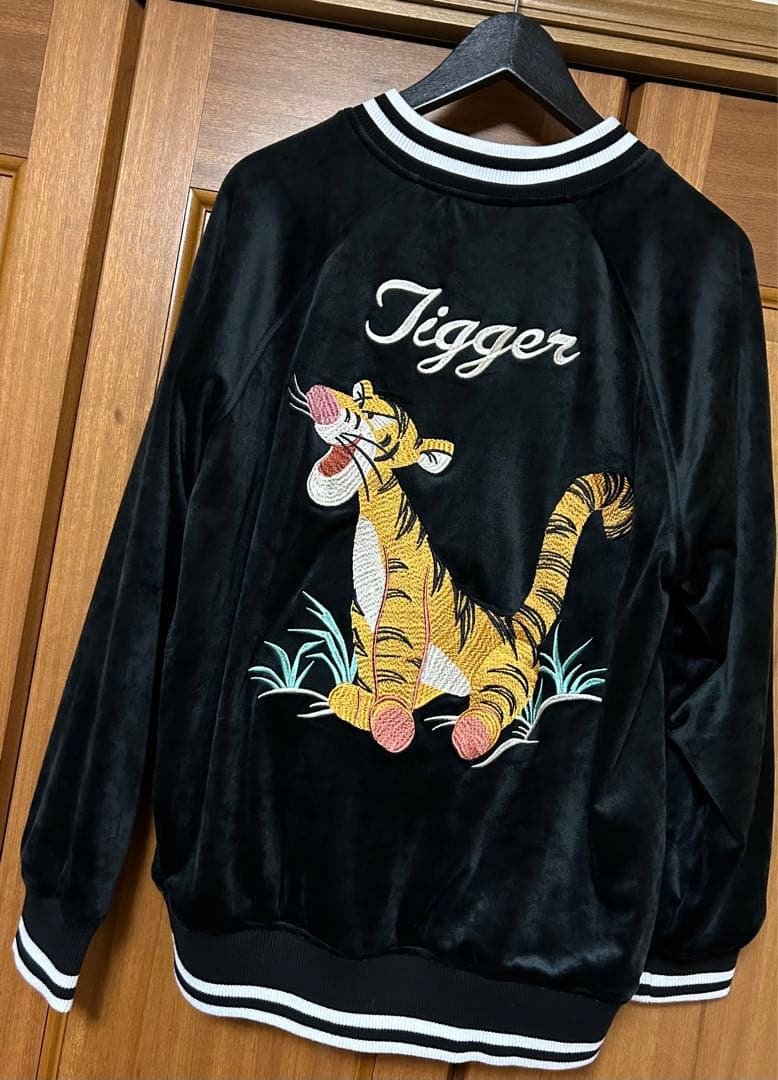 ディズニー　ティガー　ベロア　スカジャン　新品未使用タグ付き　Lサイズ　完売品