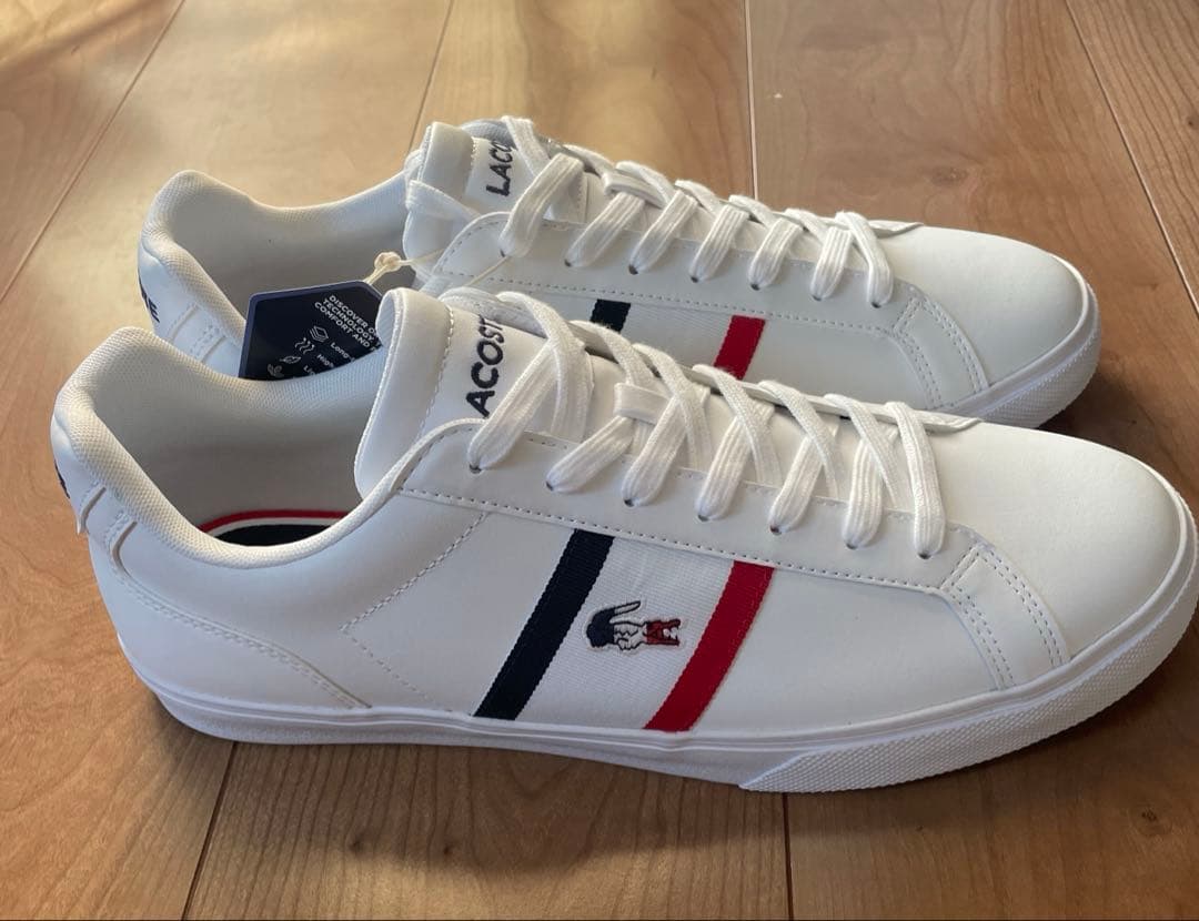 新品未使用　LACOSTE ラコステ　レザー　ホワイトスニーカー　メンズ