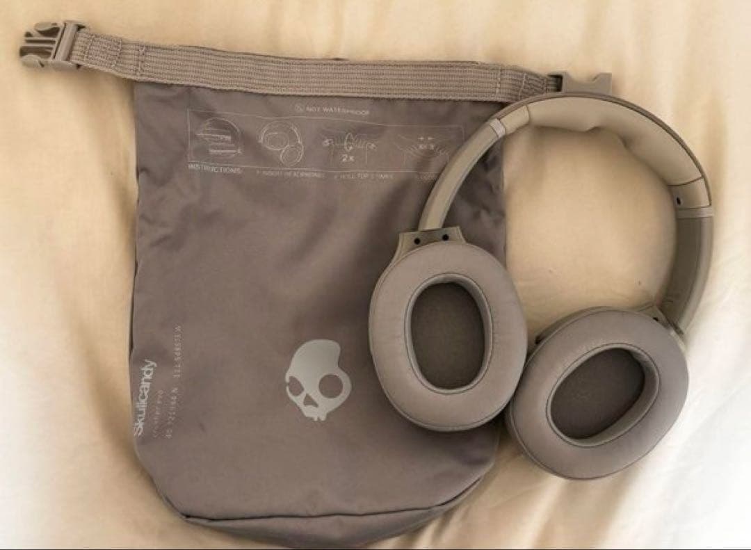 Skullcandy ワイヤレスヘッドホン 収納袋付き