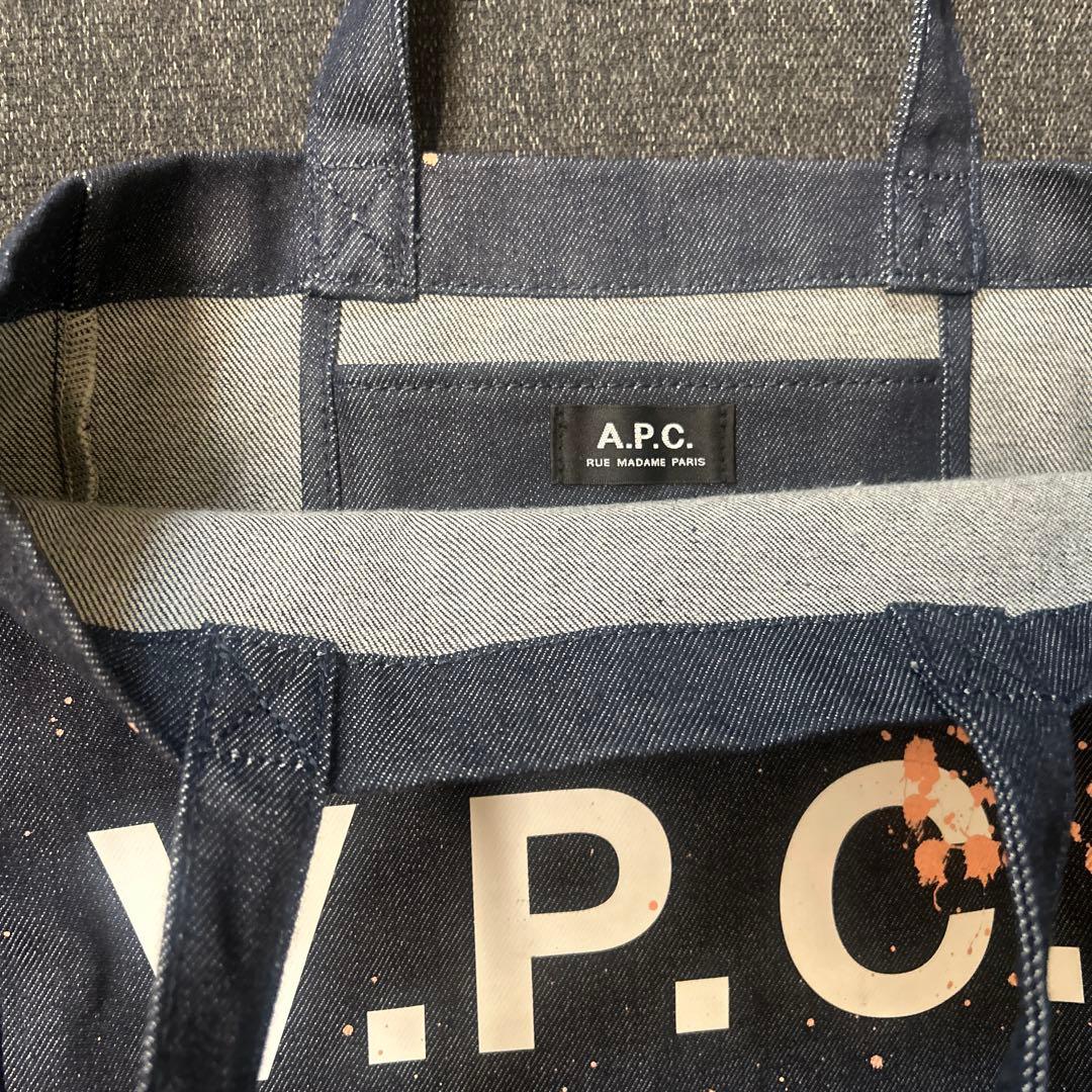 A.P.C. 限定トートバッグ　ペイント