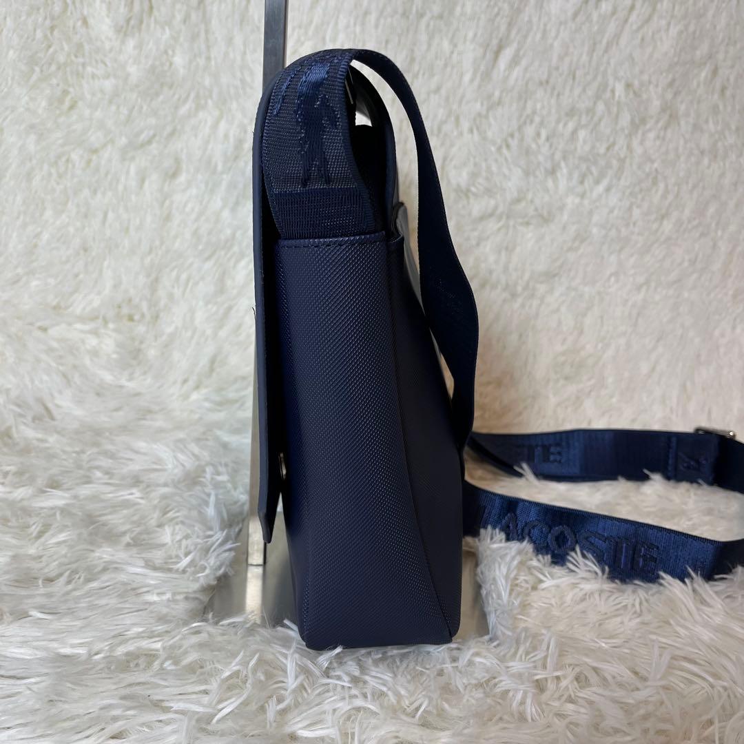 未使用級 LACOSTE ショルダーバッグ メッセンジャーバッグ PVC