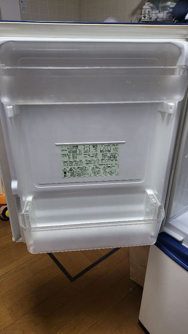 SHARP SJ-14VP 冷蔵庫 ホワイト　小型　一人暮らし用