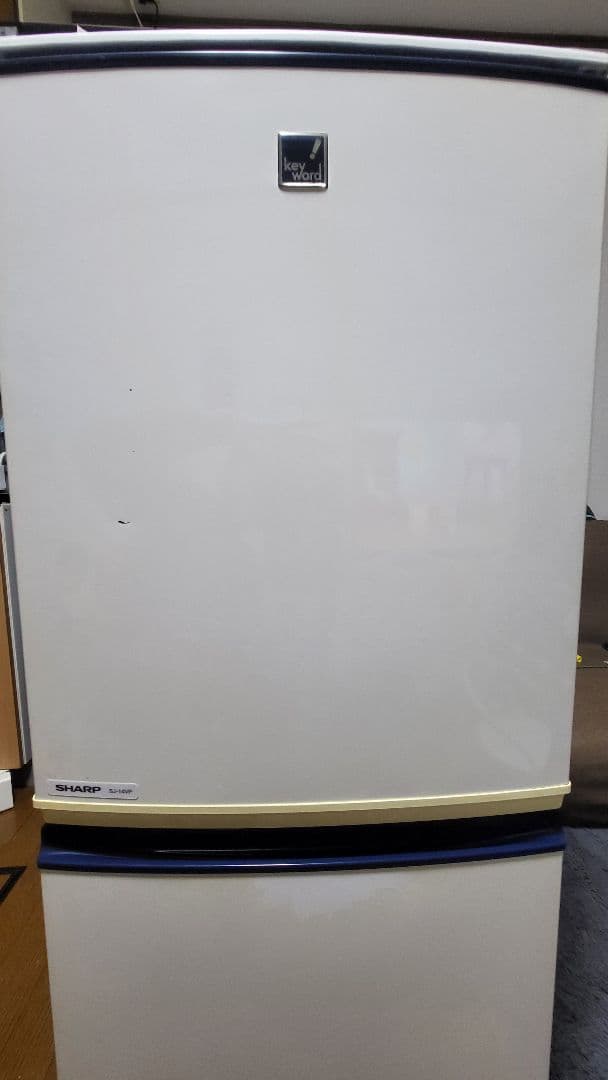 SHARP SJ-14VP 冷蔵庫 ホワイト　小型　一人暮らし用