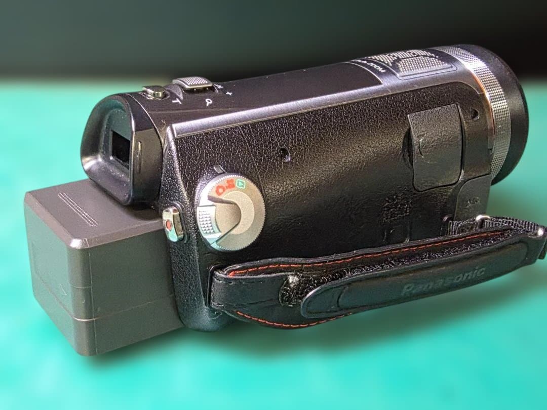 Panasonic HDC-TM700 FULL HD ビデオカメラ