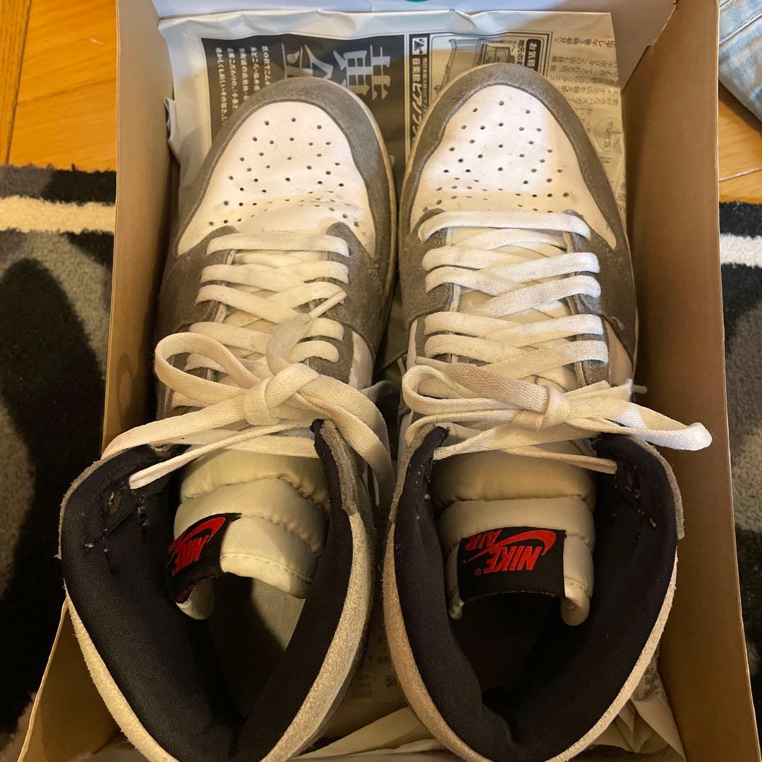 NIKE Air Jordan 1 ブラックアンドスモークグレー