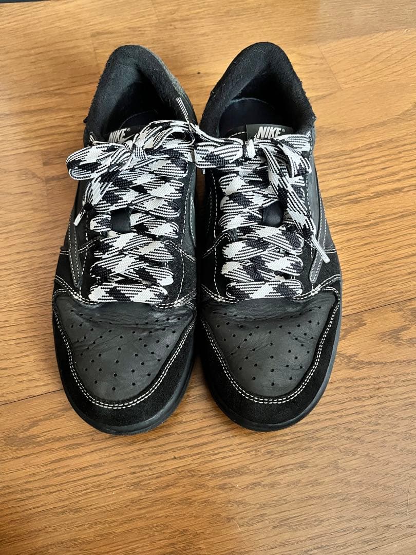 Nike Air Jordan1×travis scottブラックファントム