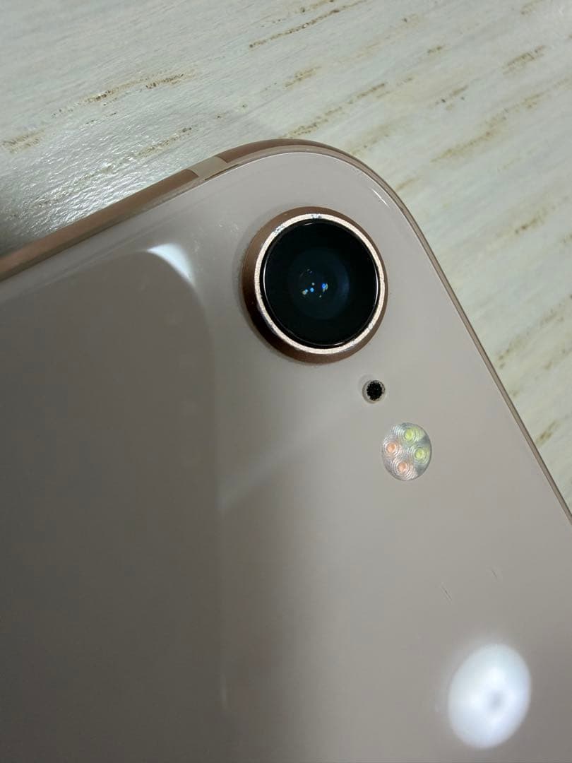 iPhone8 64GB Apple SIMロック解除済 SIMフリー ゴールド