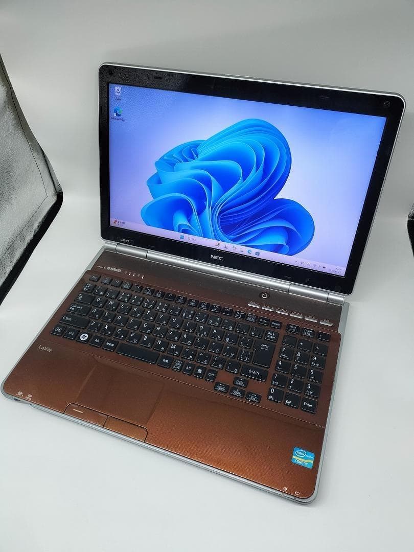 【NEC】爆速Corei7/新品SSD256GB 15.6 ノートパソコン D8