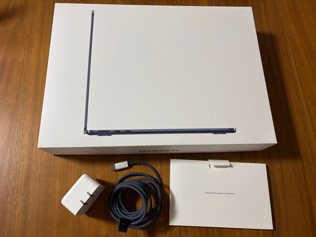 ジャンク品　MacBook Air M2 (2022年モデル) 13.6インチ