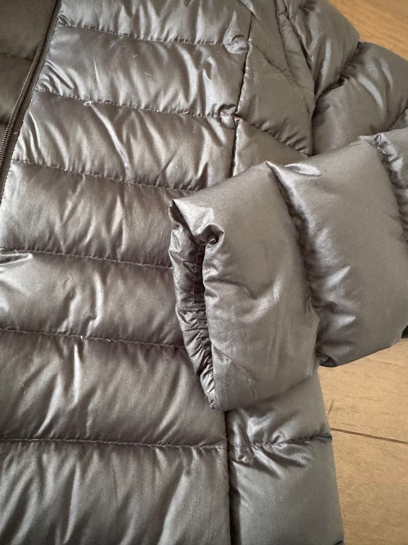 1回着用★patagonia /パタゴニア★ブラック フード付きダウンジャケット