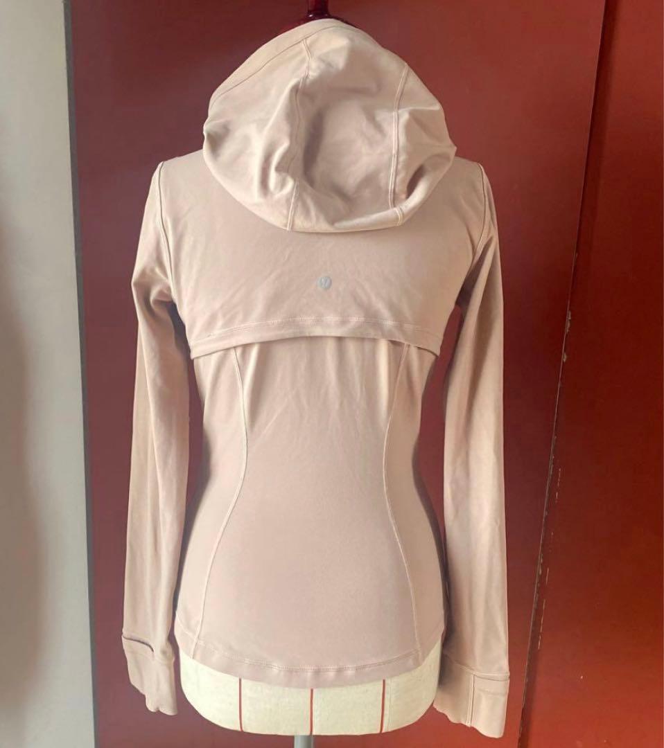 Lululemon フード付き DifineジャケットNulu パーカーサイズ6