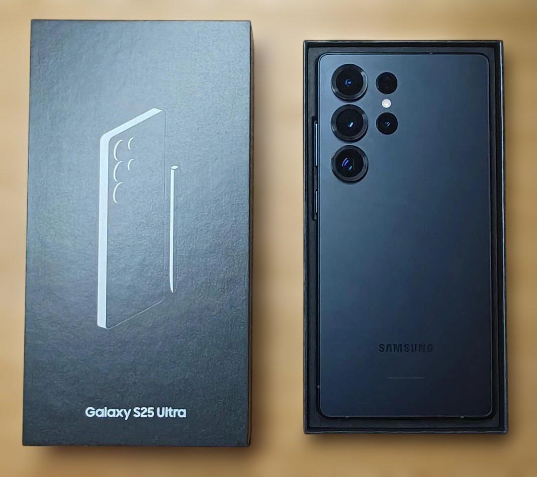 Samsung Galaxy S25 Ultra 国内版 SIMフリー＋ケース類