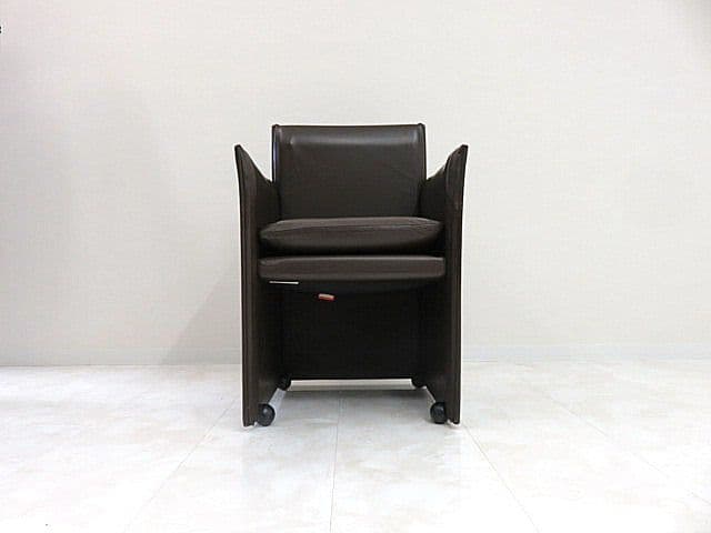 カッシーナ 401 BREAK アームチェア マリオ・ベリーニ　本革チェア