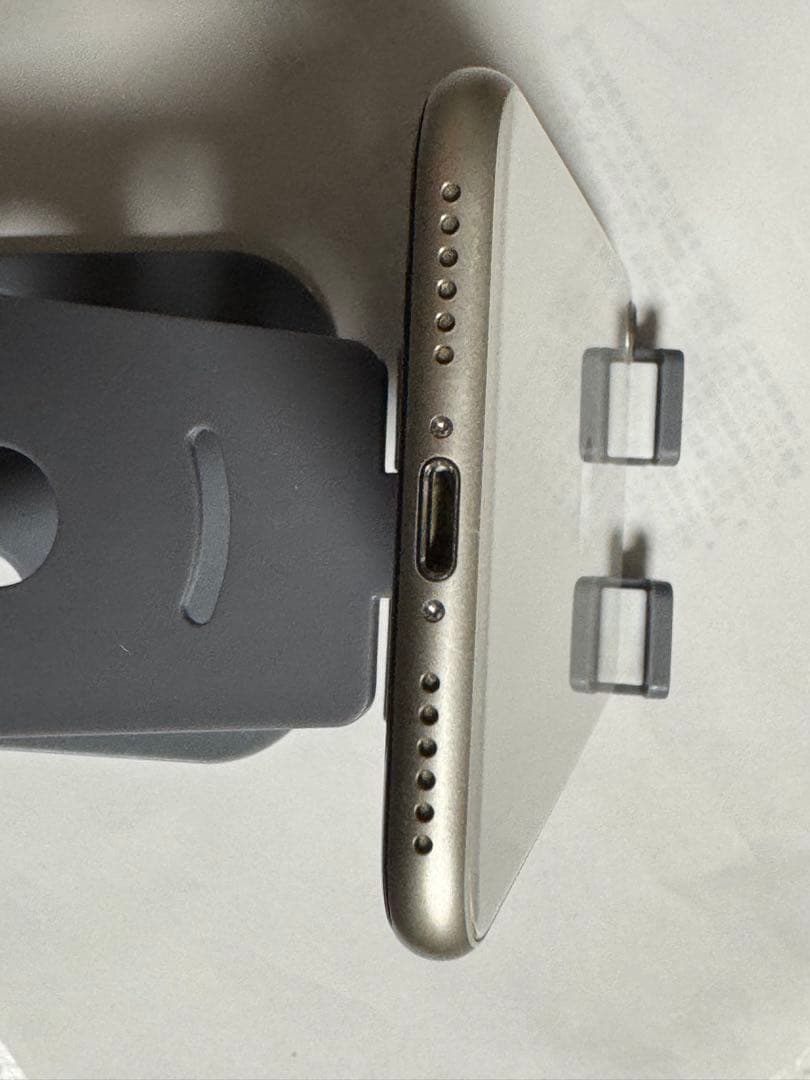 iPhone SE 第3世代 128GB スタートライトSIMフリー