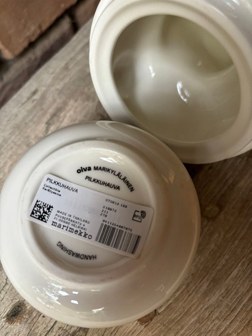 マリメッコ 70周年　犬の小物入れ