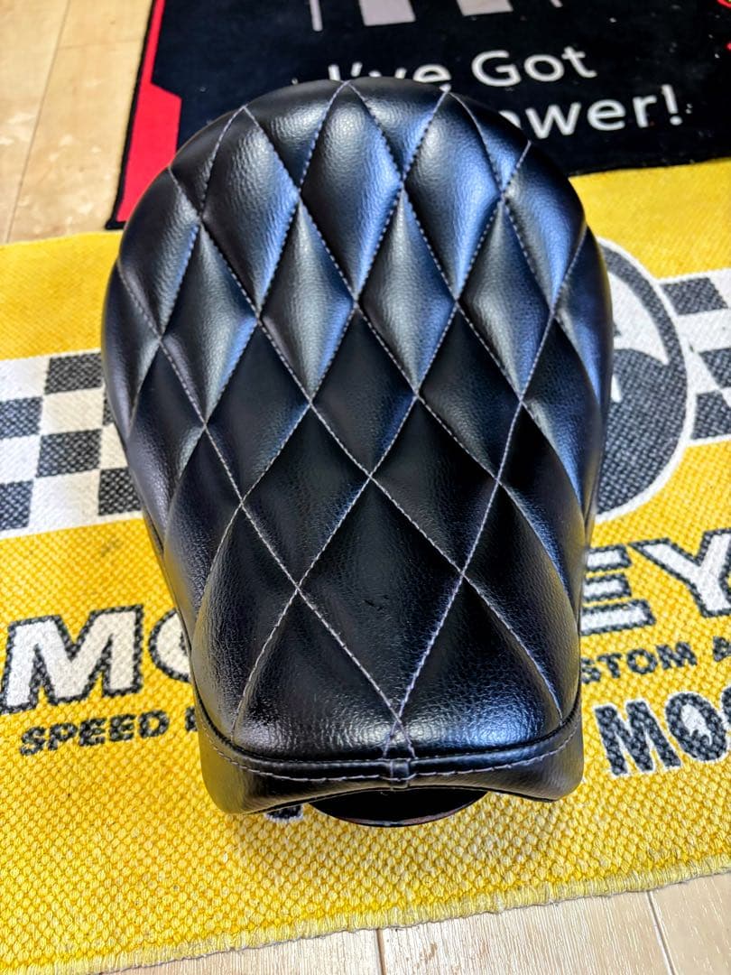 目玉 絶版 イージーライダース ダイアゴラムソロシート ハーレースポーツスター