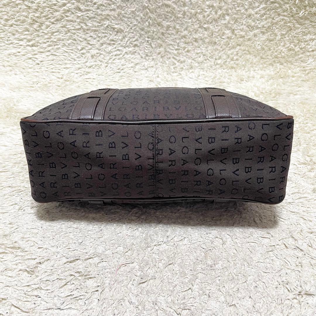 【A4可】BVLGARI トートバッグ　レザー　キャンバス　ロゴマニア　ロゴ金具