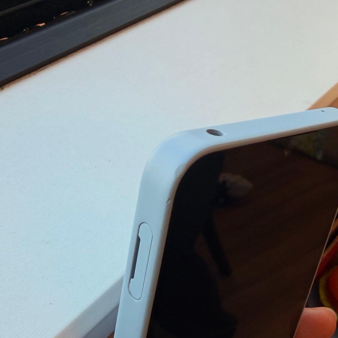 hirosugi15。中古　docomoのAQUOS wish 4