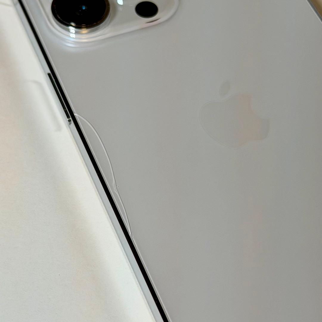 Apple iPhone 14 Pro Max 1TB 本体 シルバー 背面ヒビ