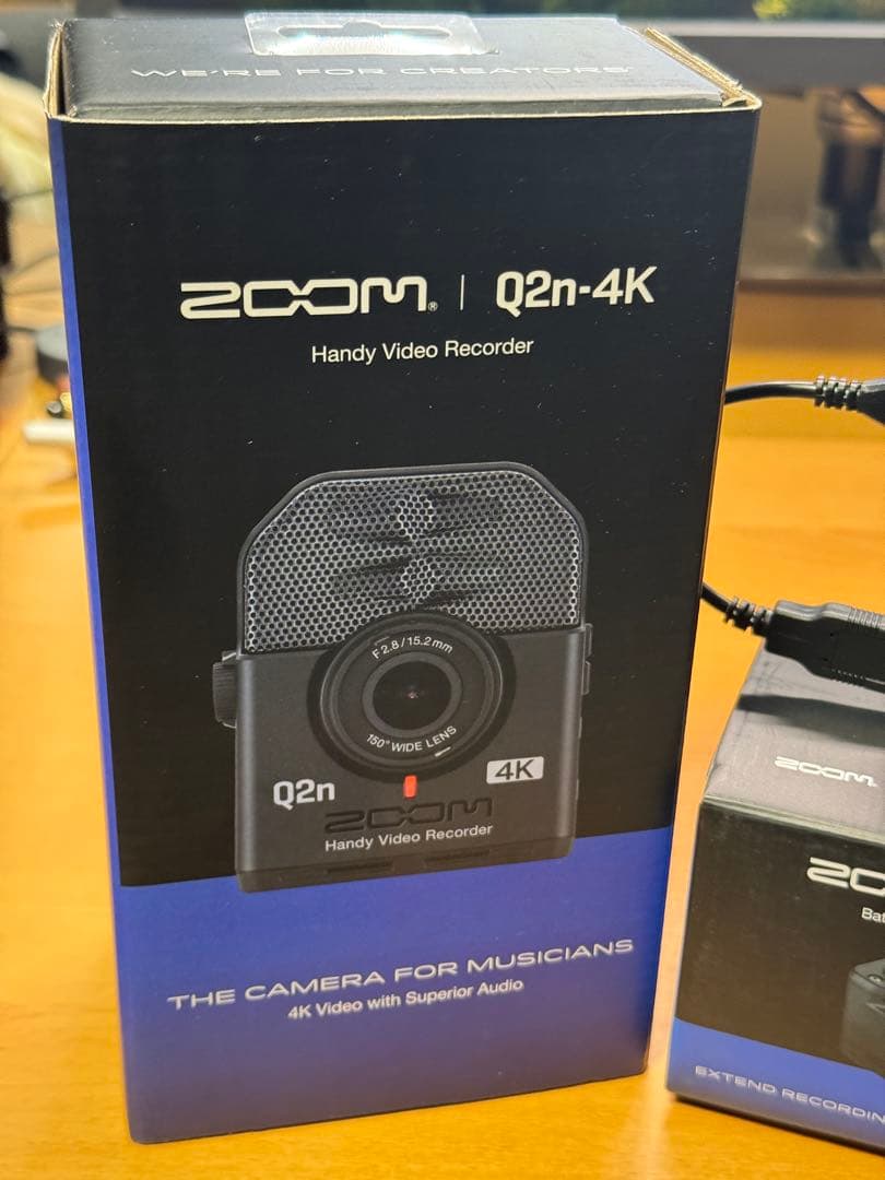 ZOOM Q2n 4K ハンディビデオレコーダー&拡張バッテリーセット