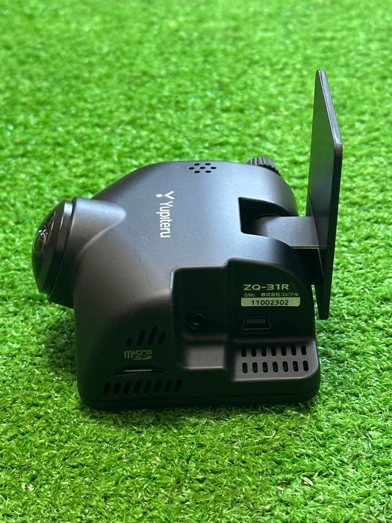 ユピテルZQ-31Rドライブレコーダー 360度前後カメラ 動作確認済み。