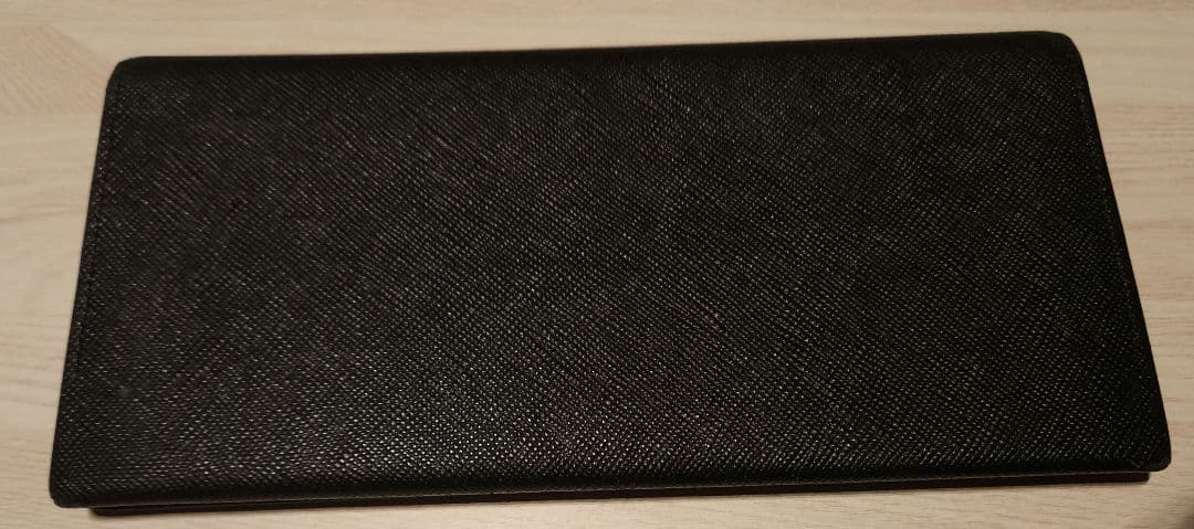 BURBERRY　 ブラックレザー 長財布 ニつ折り財布 札入れ　付属品完備