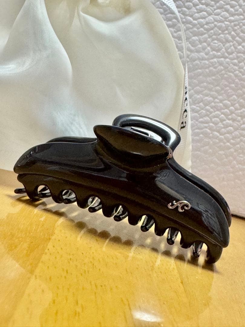 acca バービークリップ　Mサイズ