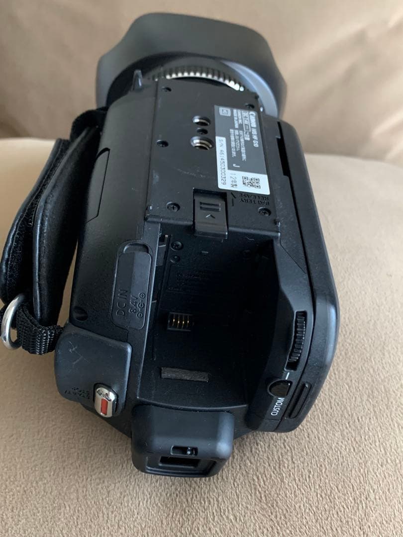 Canon HD CMOS PRO ビデオカメラ本体.