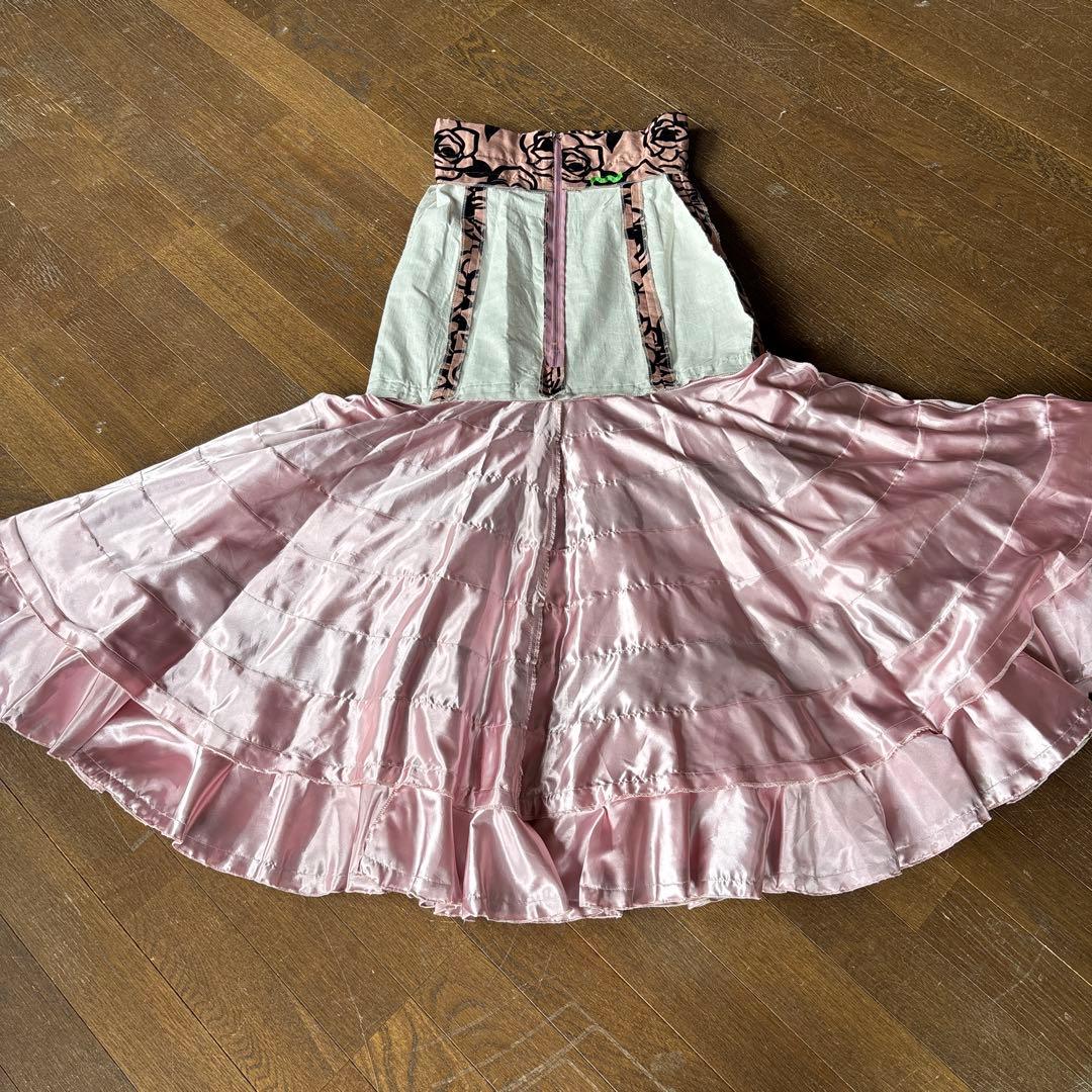 フラメンコ用ピンク黒花柄スカート