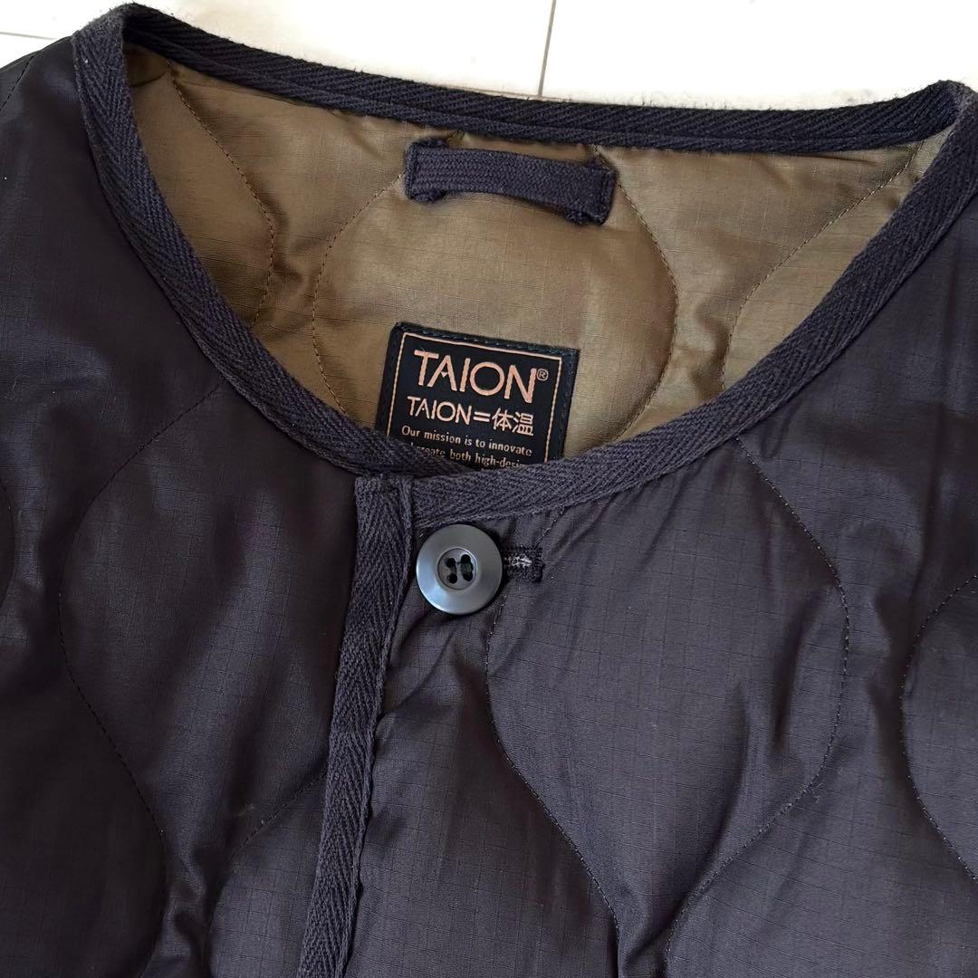 美品　ミリタリー クルーネックダウンコート ロング　ブラック　サイドスリット