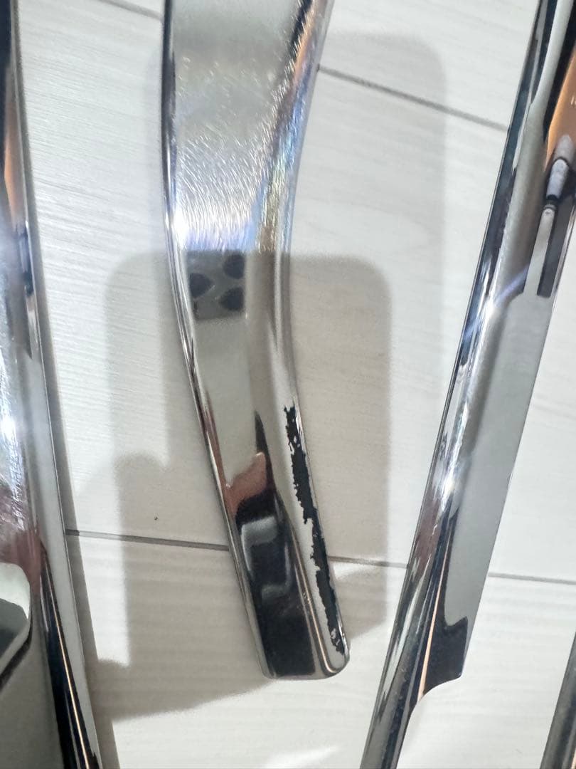 トヨタ プリウス α メッキパーツ