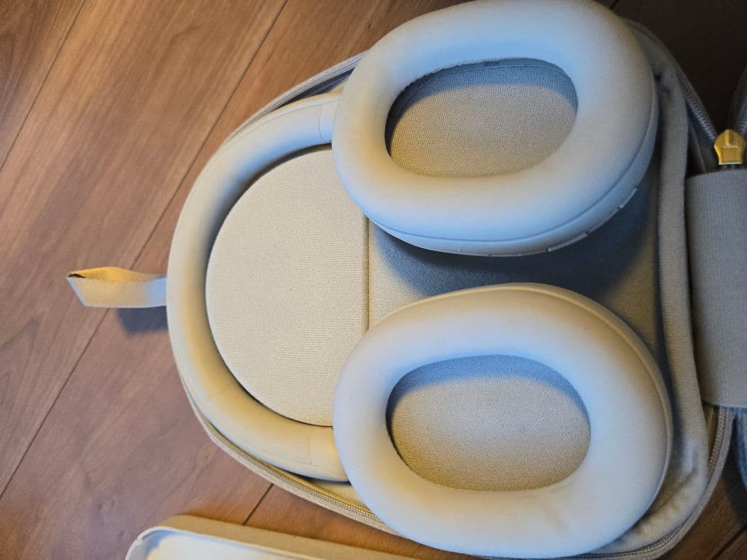 ソニー ワイヤレスノイズキャンセリングステレオヘッドホン WH-1000XM5